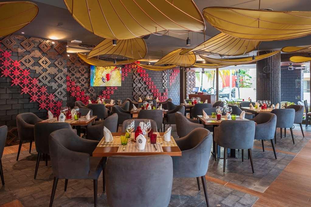 Hotel The Reef 28 Playa del Carmen Restaurace fotografie